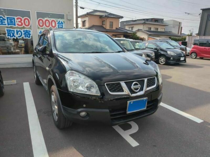 NISSAN DUALIS