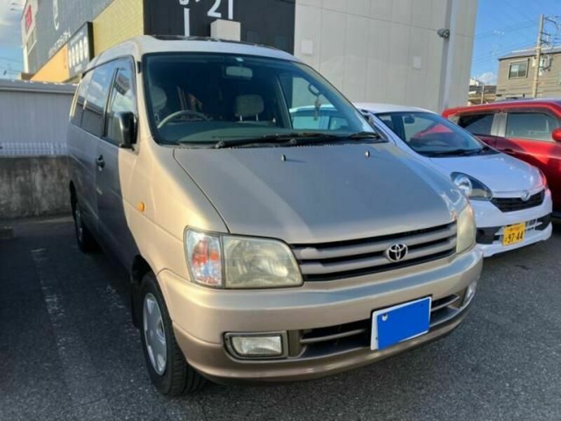 TOYOTA TOWNACE NOAH