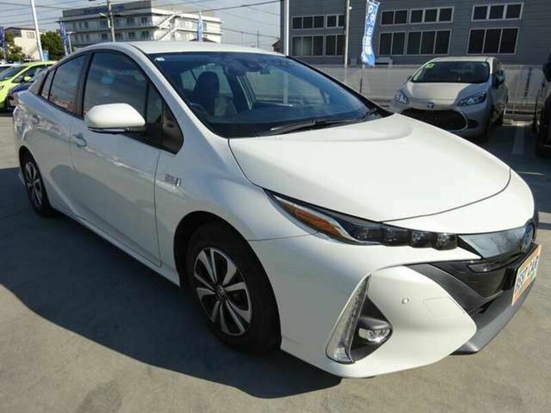 PRIUS PHV