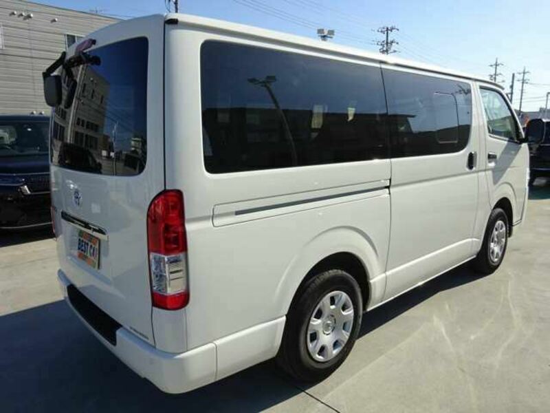 HIACE VAN