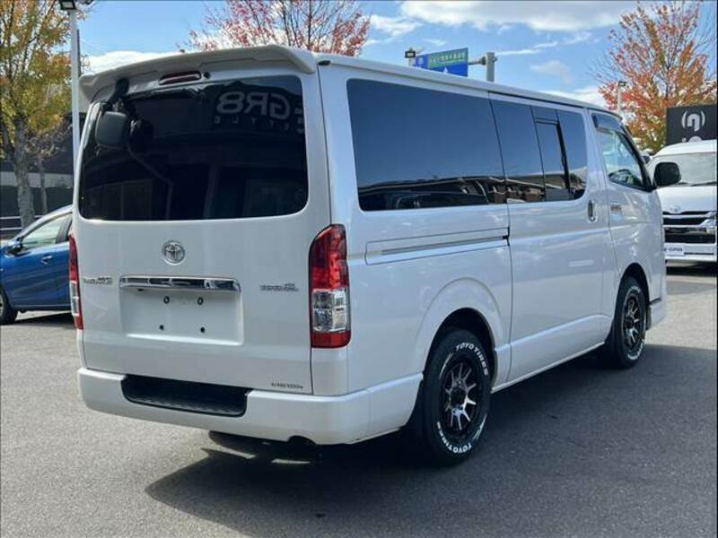 HIACE VAN