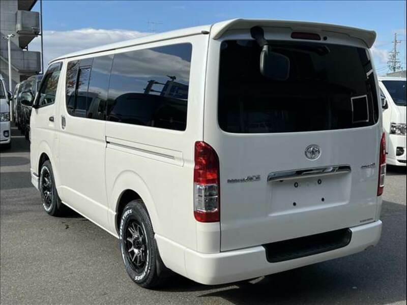 HIACE VAN