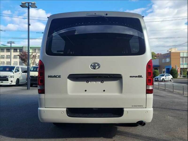 HIACE VAN