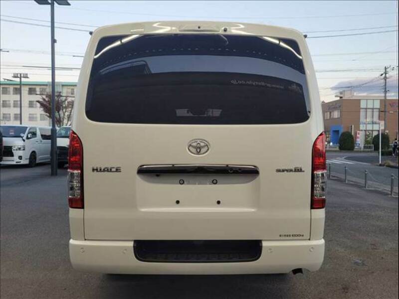 HIACE VAN