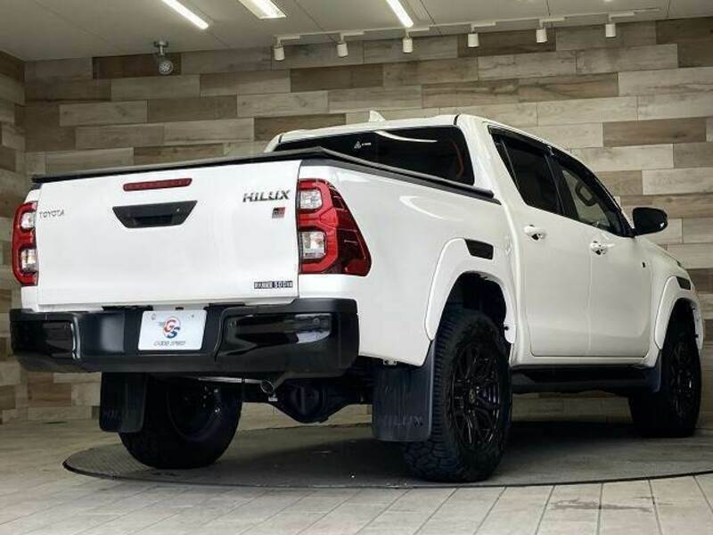 HILUX