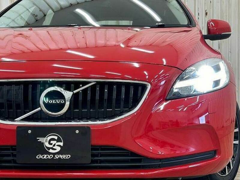 V40