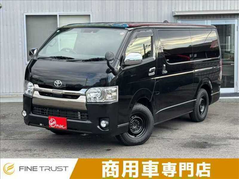 TOYOTA HIACE VAN