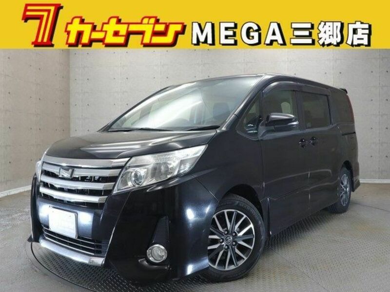 TOYOTA NOAH