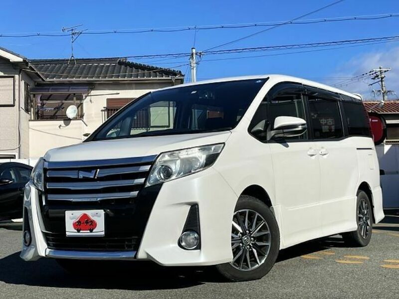 TOYOTA NOAH