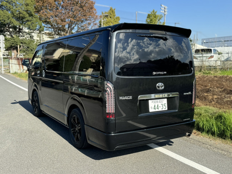 HIACE VAN