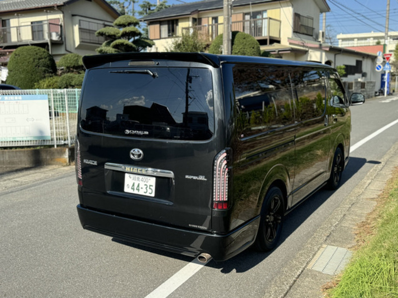 HIACE VAN