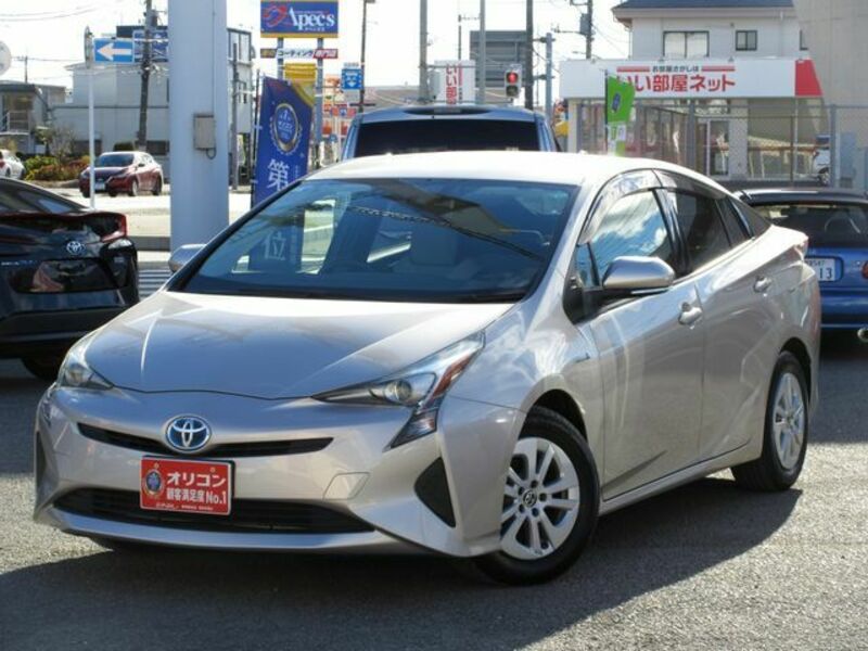 TOYOTA PRIUS