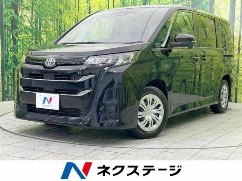 TOYOTA NOAH