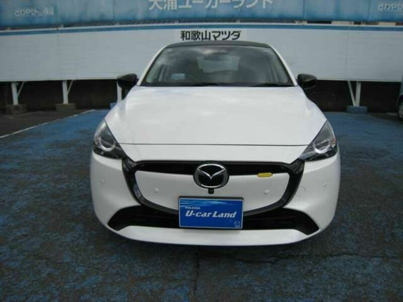 MAZDA2