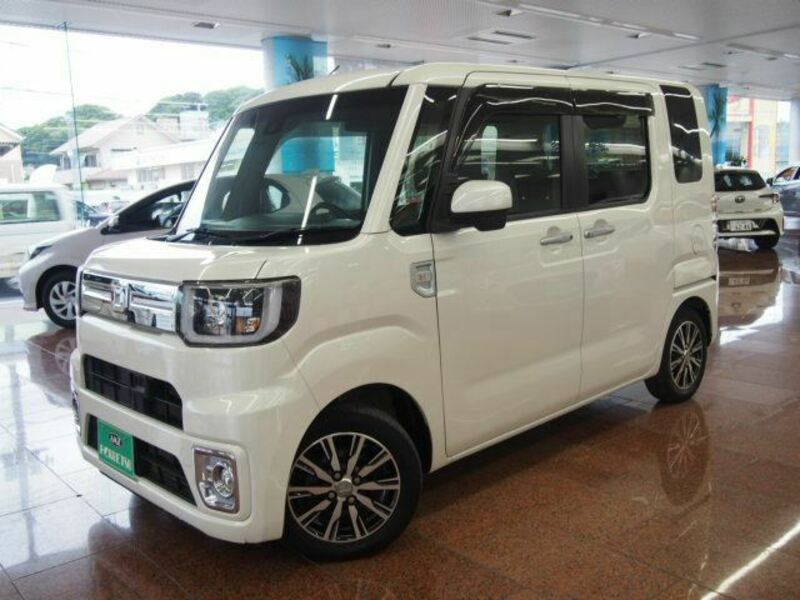 DAIHATSU WAKE