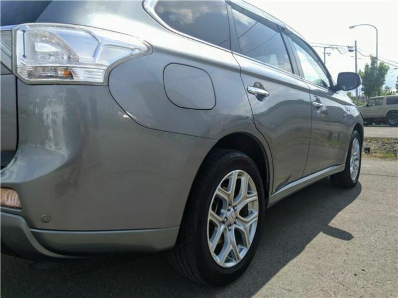 OUTLANDER PHEV