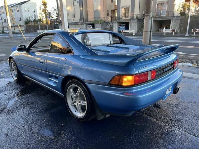 MR2