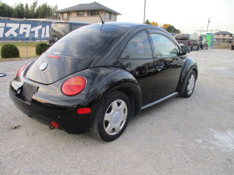 NEW BEETLE