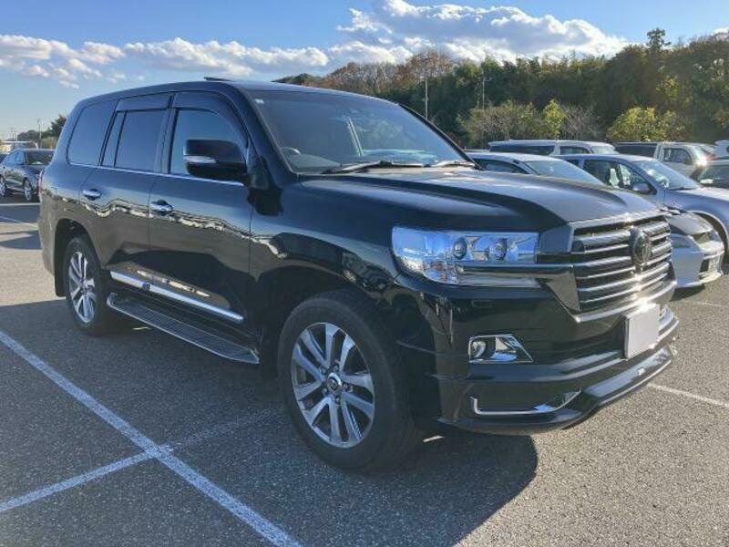 TOYOTA LAND CRUISER