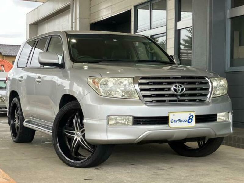 TOYOTA LAND CRUISER