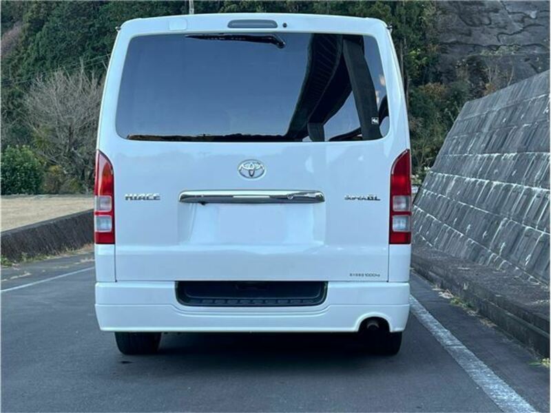 HIACE VAN