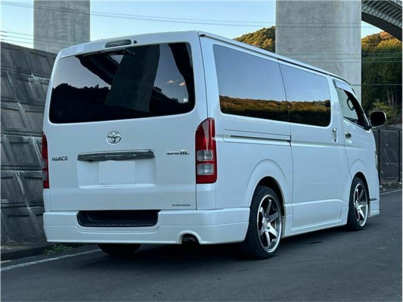 HIACE VAN