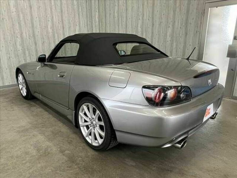 S2000