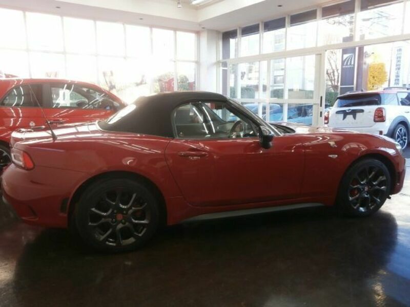 ABARTH 124 SPIDER