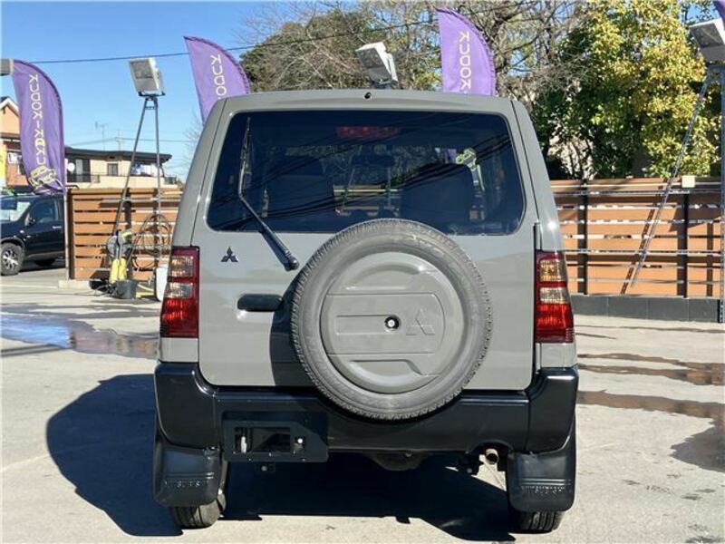 PAJERO MINI