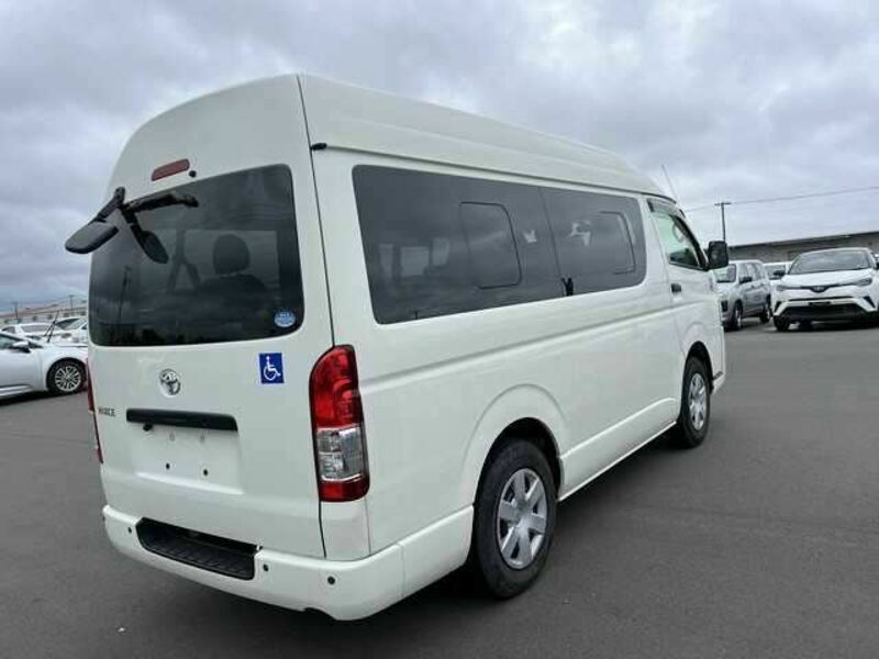 HIACE VAN