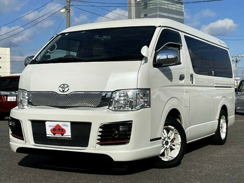 TOYOTA HIACE WAGON