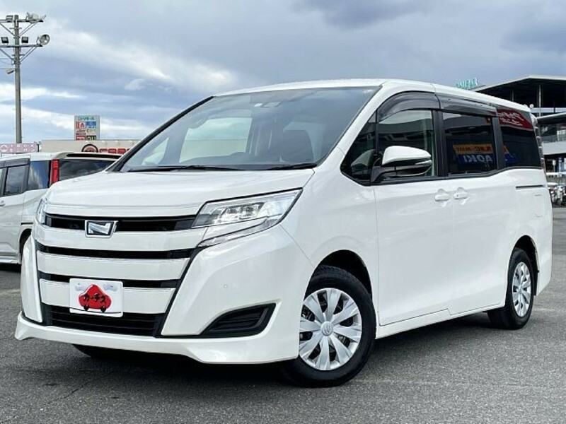 TOYOTA NOAH