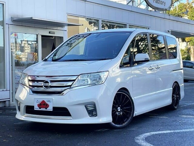 NISSAN SERENA