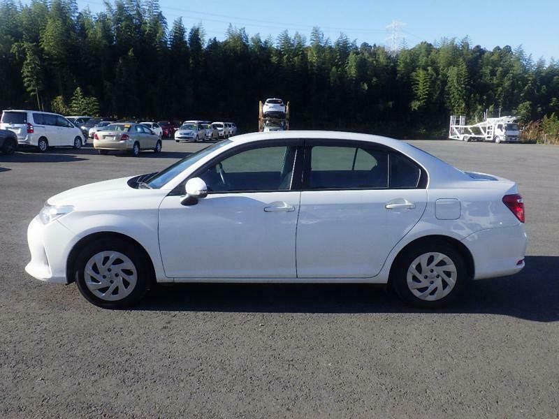 COROLLA AXIO