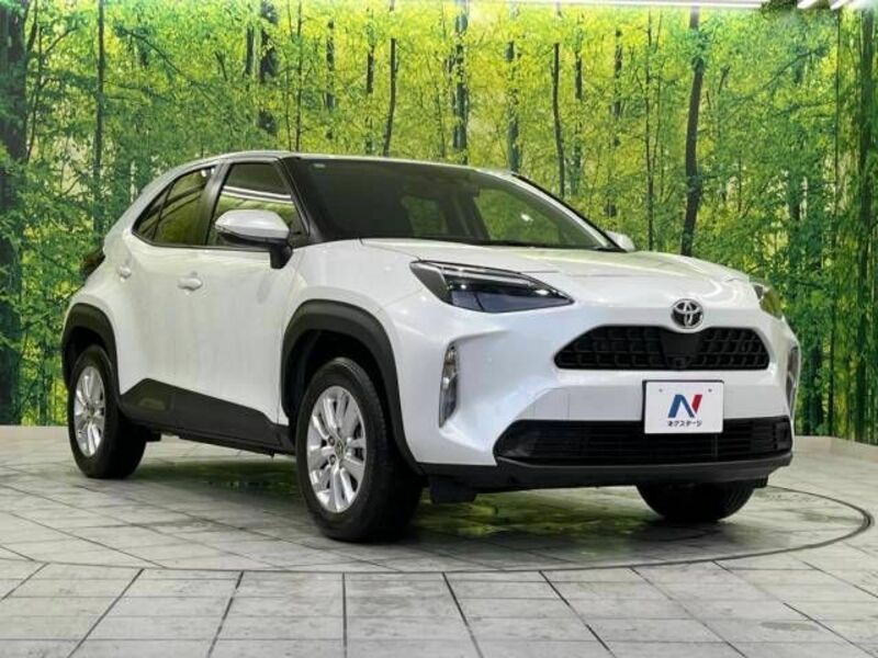 YARIS CROSS