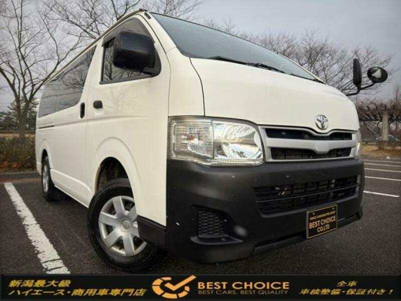 TOYOTA HIACE VAN