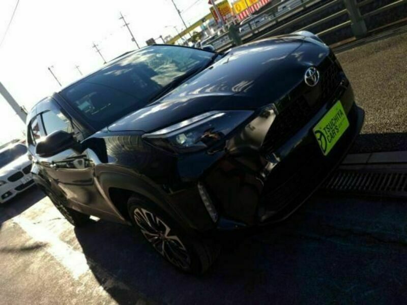 YARIS CROSS