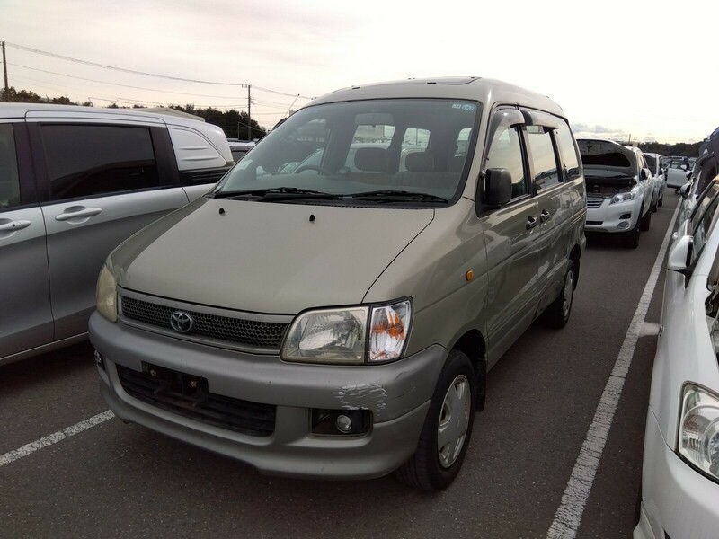 TOYOTA Liteace Noah