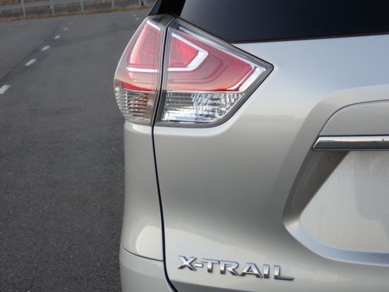 X-TRAIL HYBRID