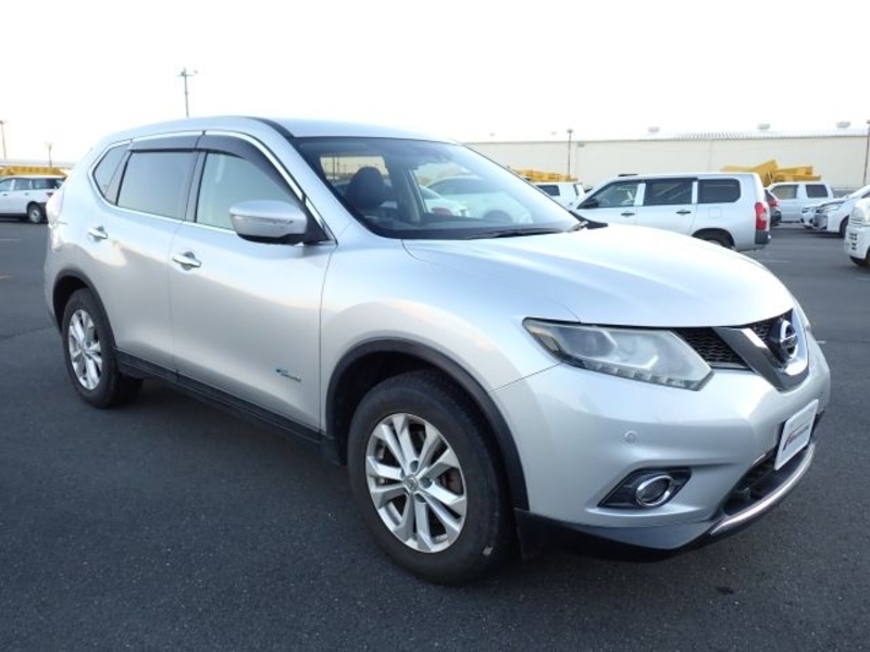 X-TRAIL HYBRID