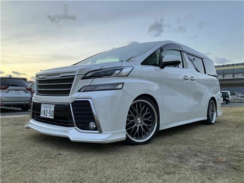 TOYOTA VELLFIRE