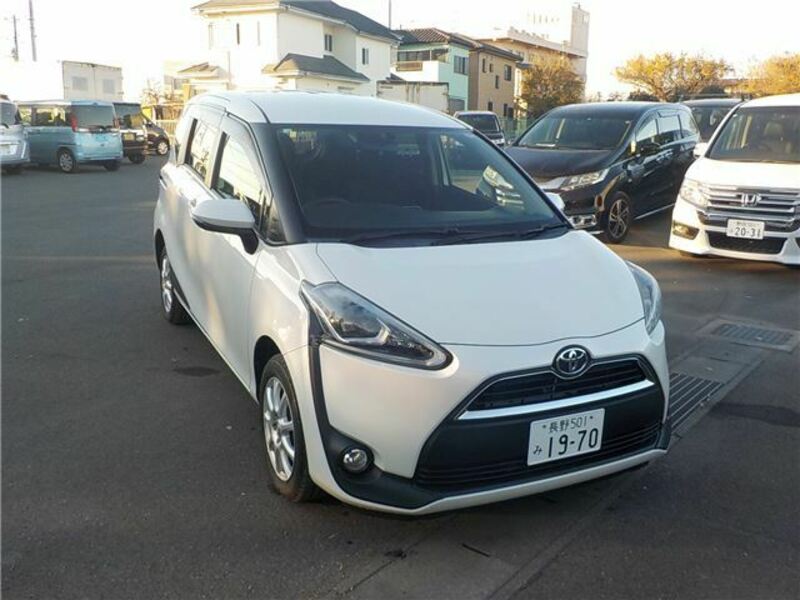 TOYOTA SIENTA