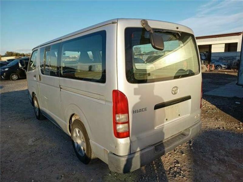 HIACE VAN