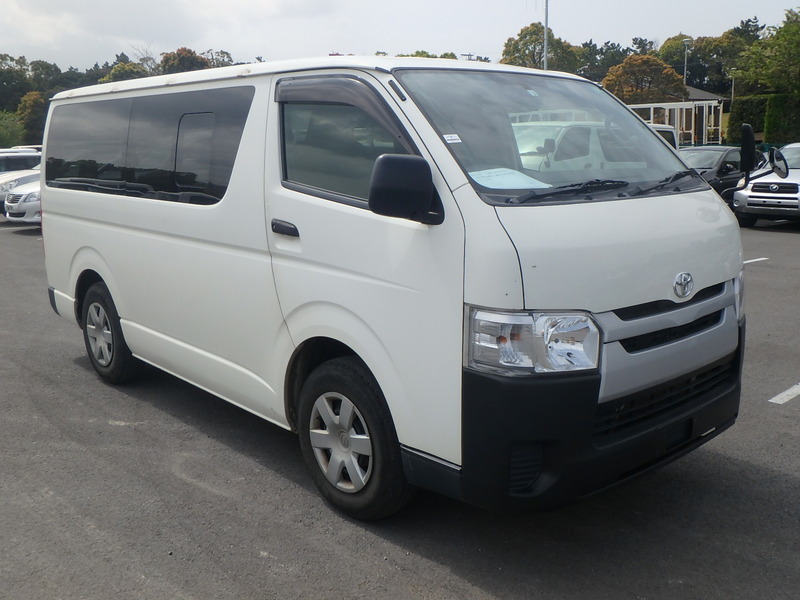 HIACE VAN-1