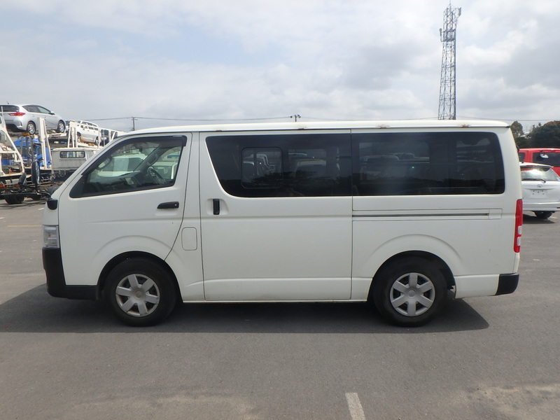 HIACE VAN-2