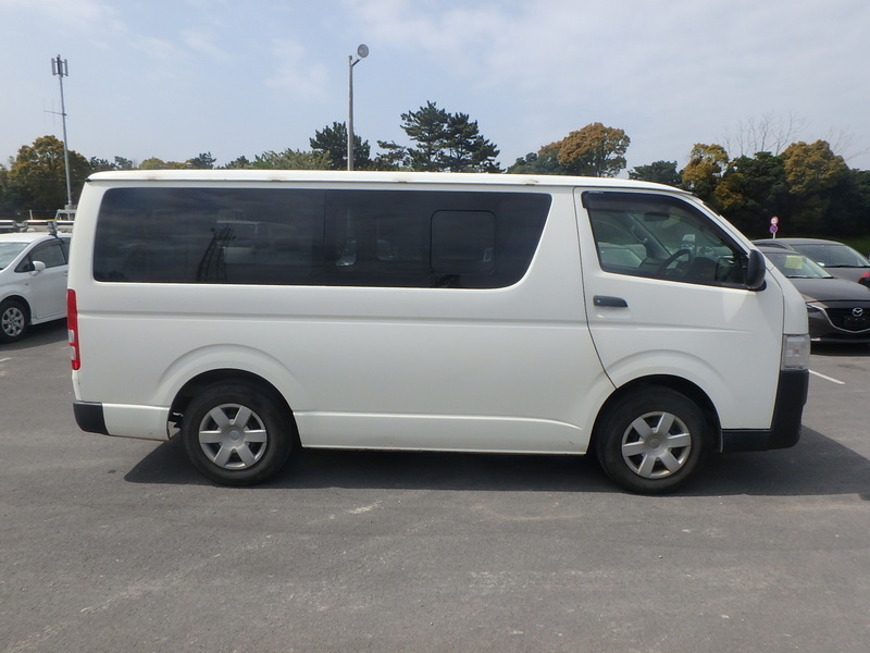 HIACE VAN-3