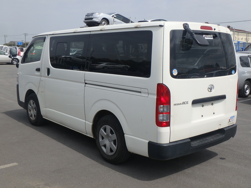 HIACE VAN-6