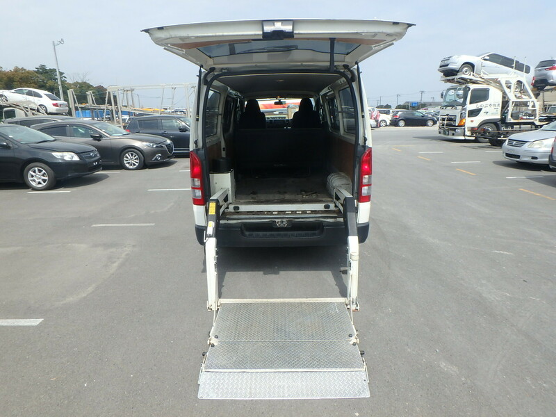 HIACE VAN-19