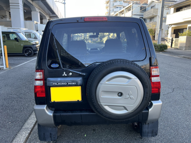 PAJERO MINI