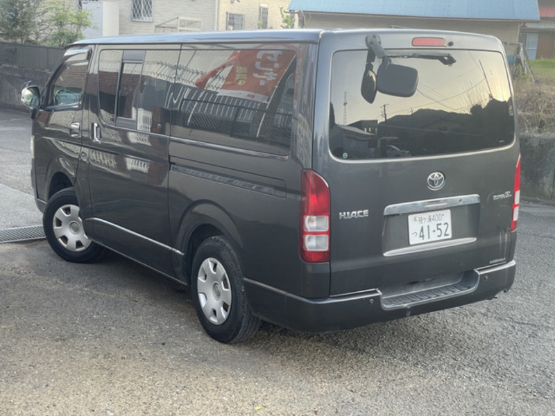 HIACE VAN